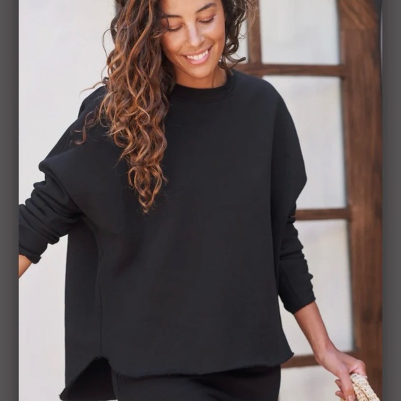 Frank & Eileen women’s Anna long sleeve capelet size small